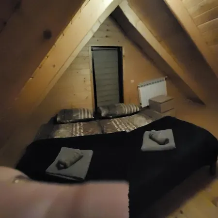 Jagodna 6d-2 Jacuzzi Chalet Spalona